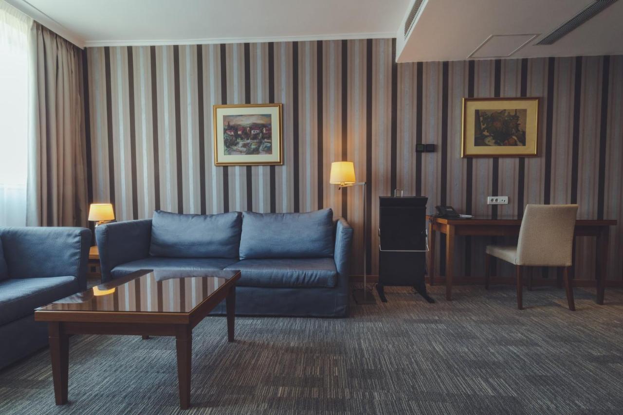 Suite King